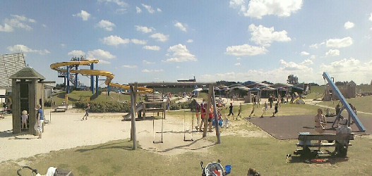 groer Spielplatz am Nordseestrand