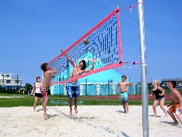 Beachvolleyball am Strand